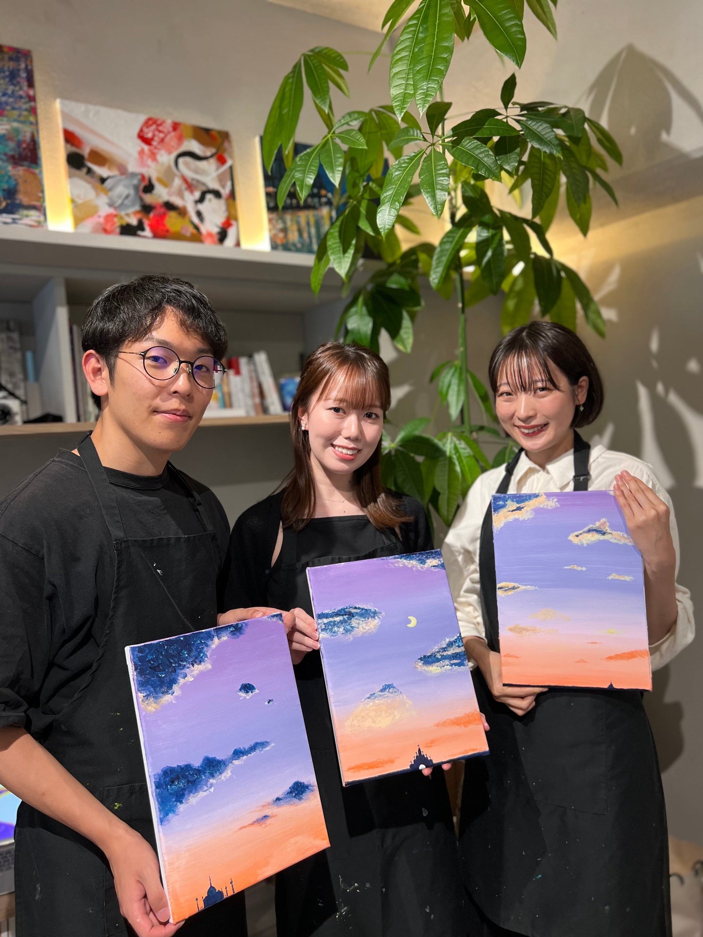 2025/12/27(土) 14:30-16:30 | 池袋 | 透き通るグラデーションで夕日を描く